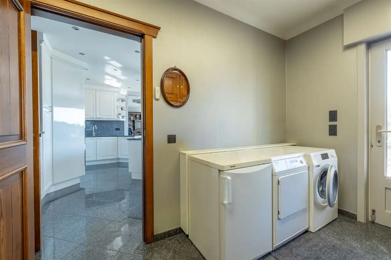 Villa grenzend aan agrarisch gebied met 4slk en opslag foto 10