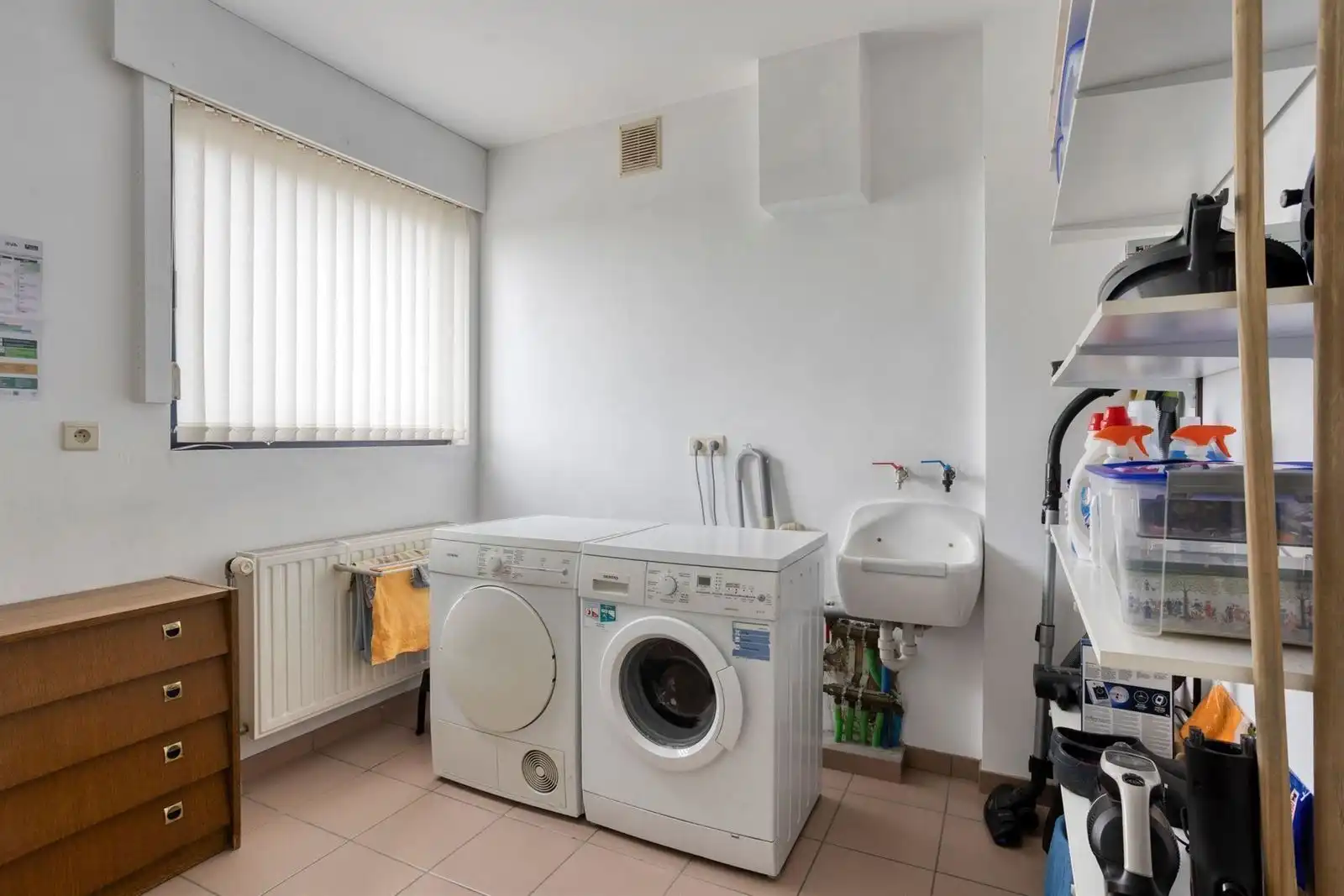 Alleenstaande villa  met 4 slaapkamers en tuin  foto 9