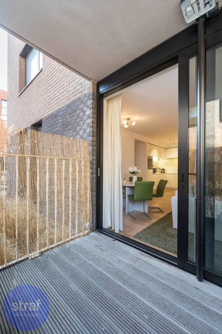 Twee slaapkamers, autostaanplaats, Galgenweel én hartje Antwerpen op één plek foto 5