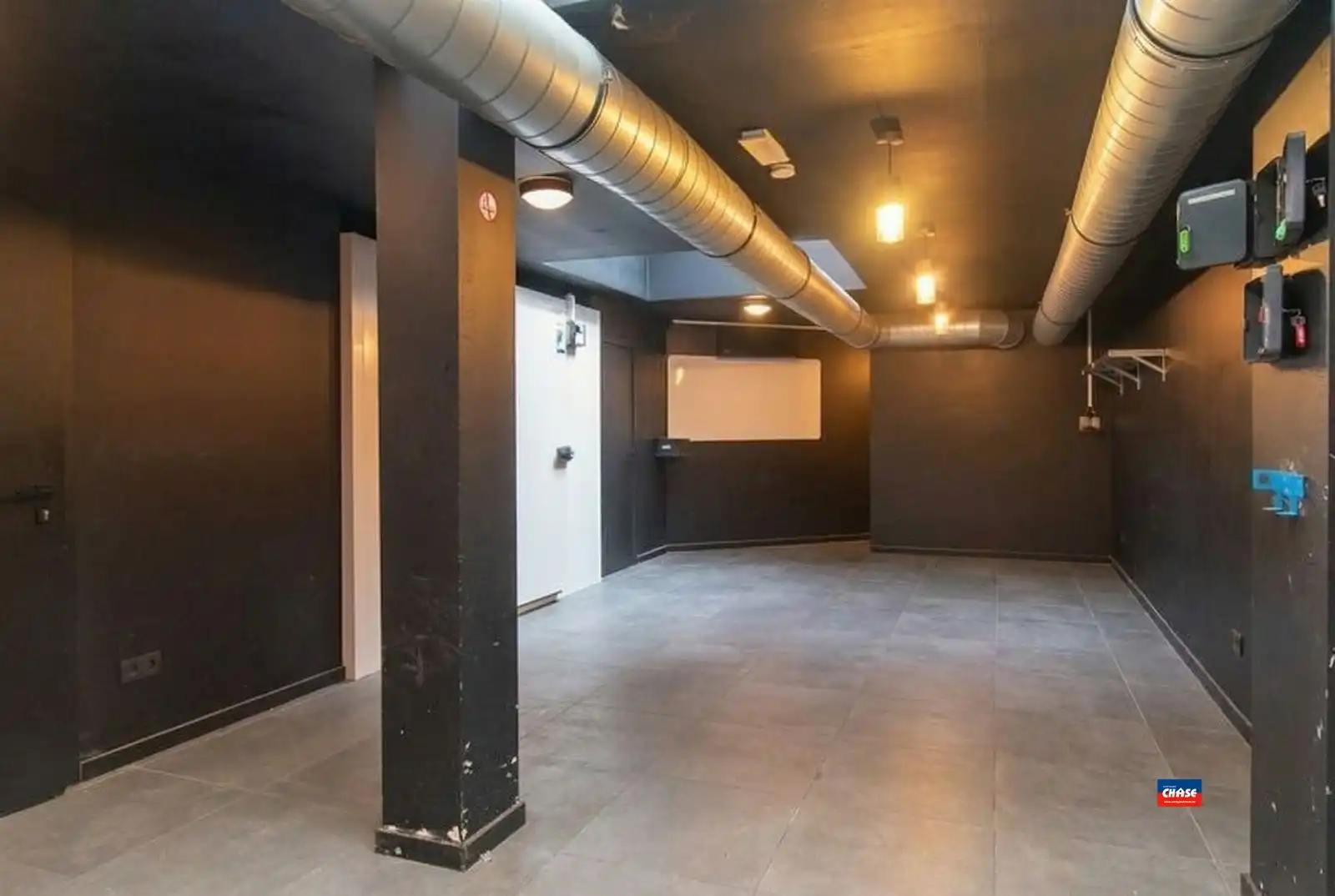 Handelspand op zeer gunstige ligging. foto 4