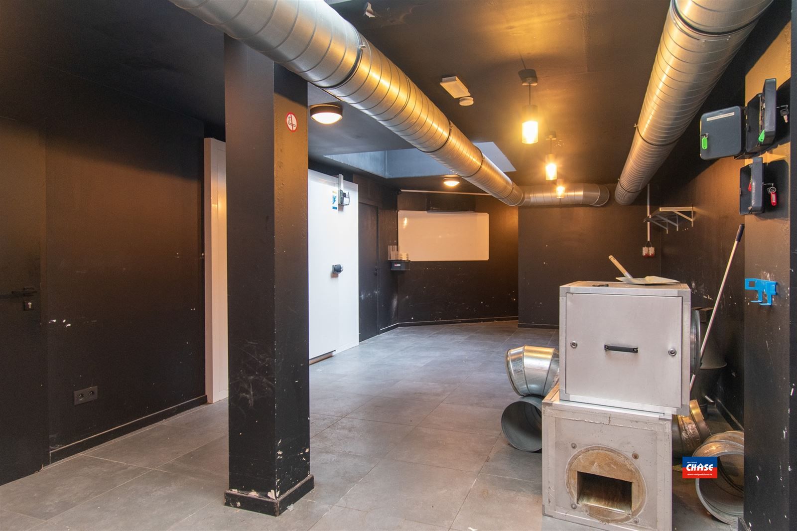 Handelspand op zeer gunstige ligging. foto 4