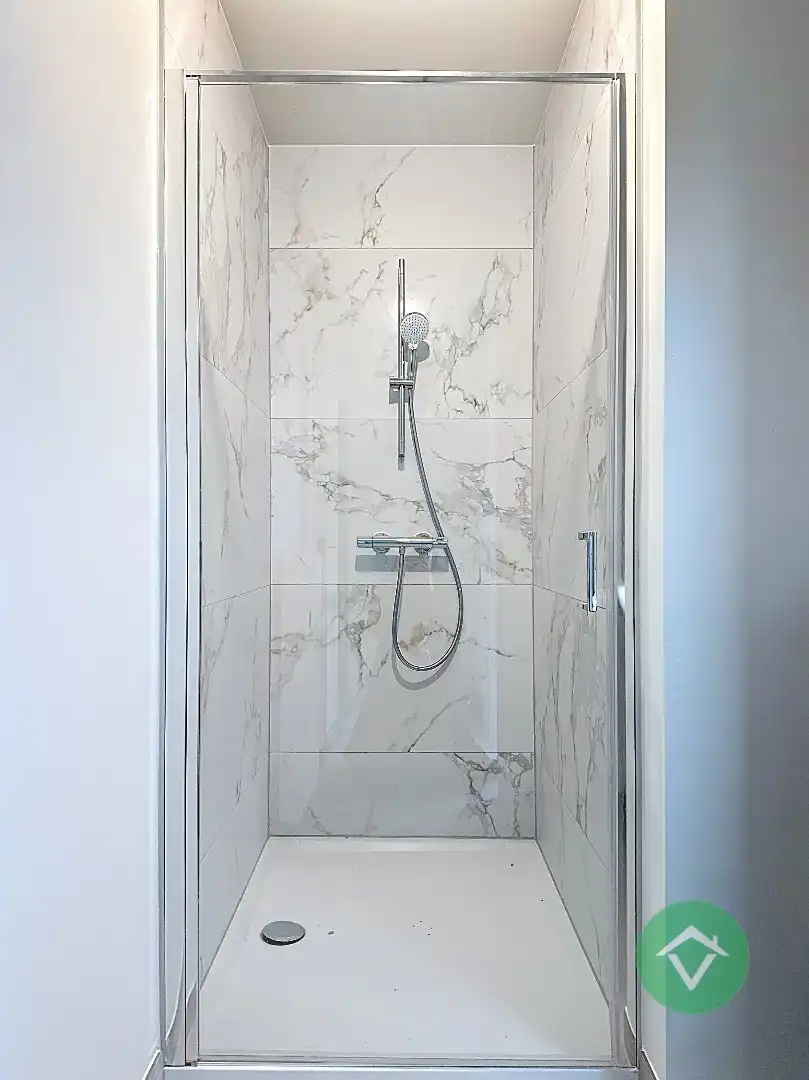 Uniek nieuwbouw appartement met 2 slaapkamers en veel zonlicht te Eernegem foto 23