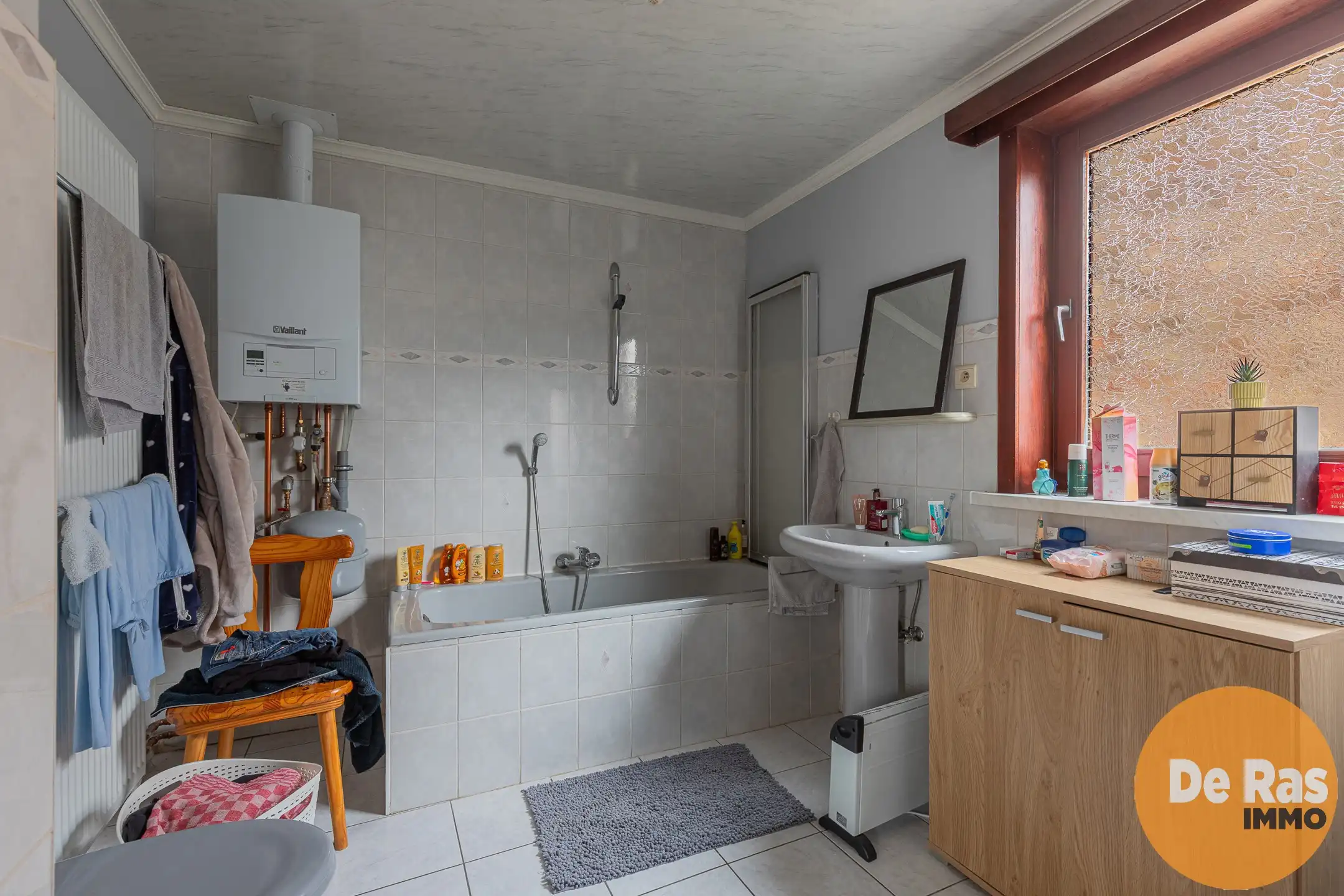WICHELEN - Instapklare woning met alle comfort en grote tuin foto 9