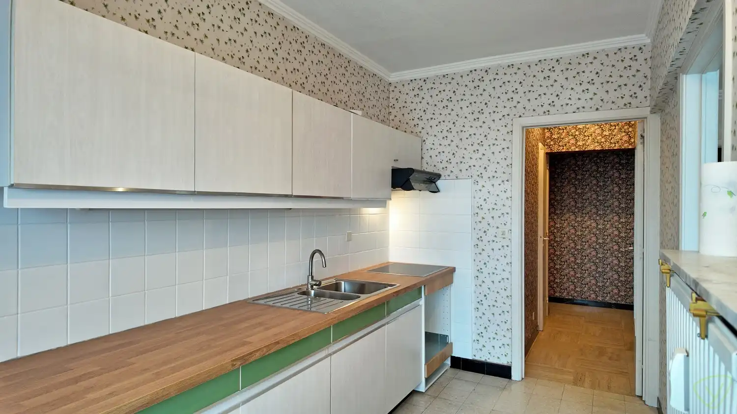 Lichtrijk appartement met twee terrassen en garage in centrum Eeklo foto 4