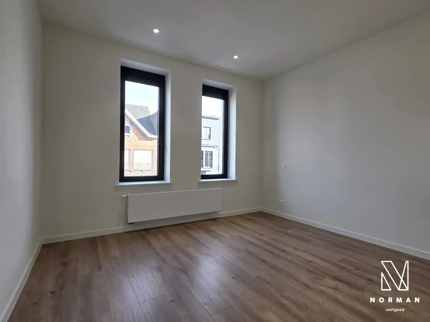 Stadswoning met 3 slaapkamers en mooie stadstuin op vlot bereikbare locatie in Kortrijk.  foto 8