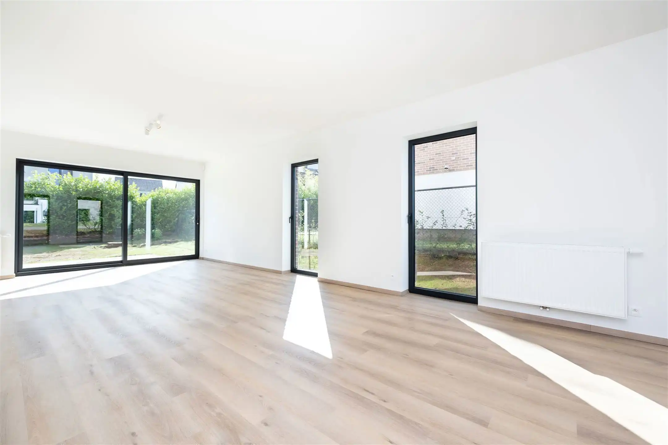 Nieuwe villa - 4 slaapkamers in een nieuwe woonwijk foto 6