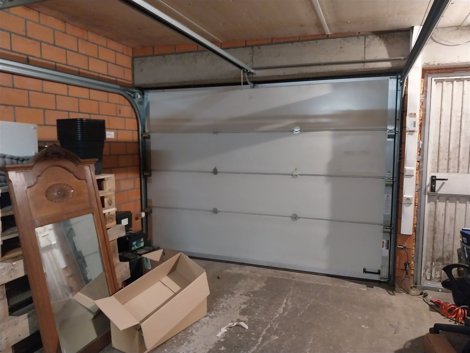 TE HUUR: Handelspand met ruim magazijn op gunstige locatie in Heusden!  foto 14