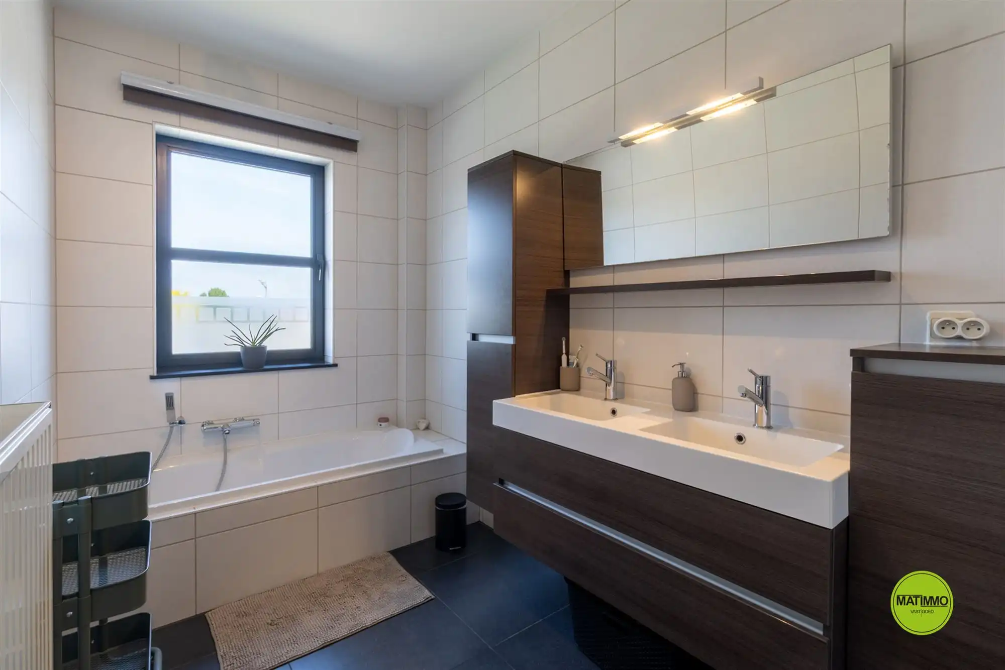 Ruim, energiezuinig duplex appartement in Hechtel-Eksel foto 17