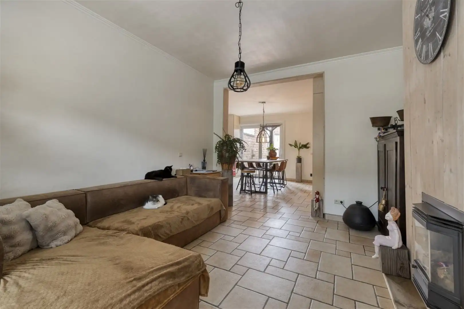 RUIME WONING MET 3 SLKS, 2 BADK & TOEGANKELIJK VIA TUIN !!! foto 6