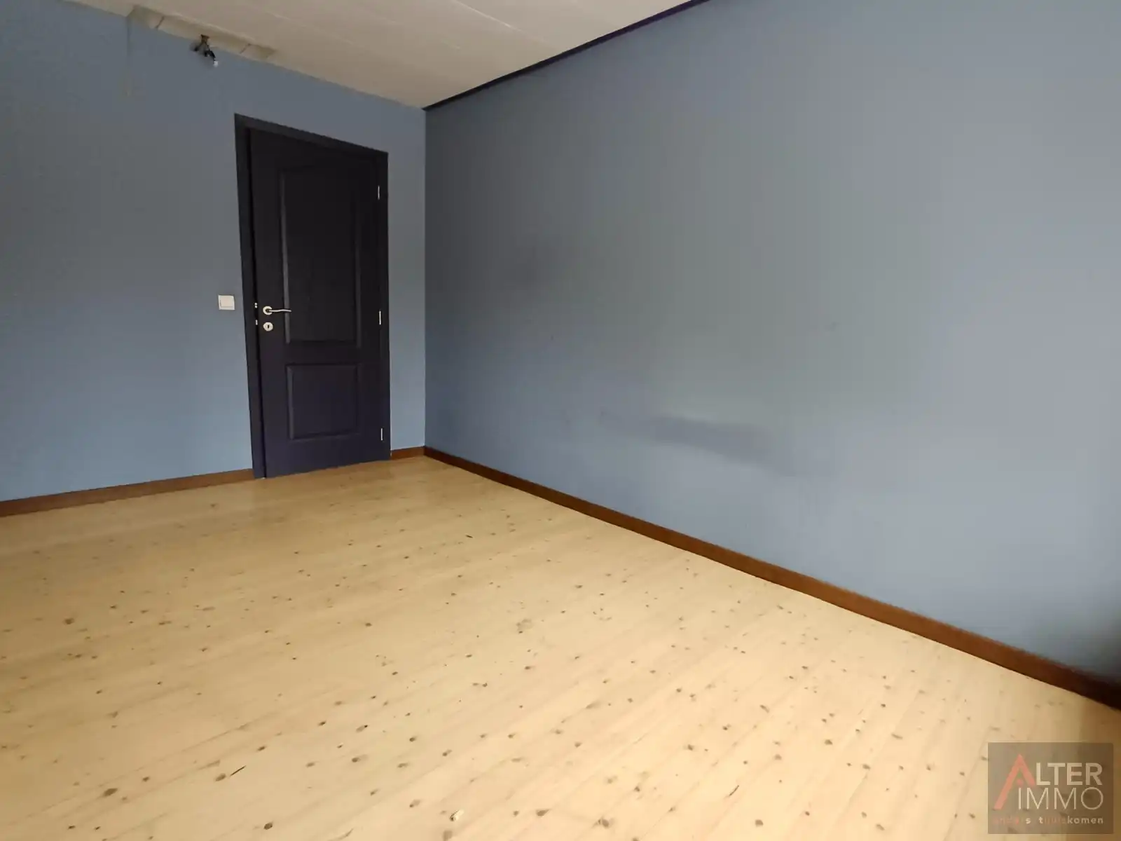 OPBRENGSTEIGENDOM MET 2 APPARTEMENTEN foto 26