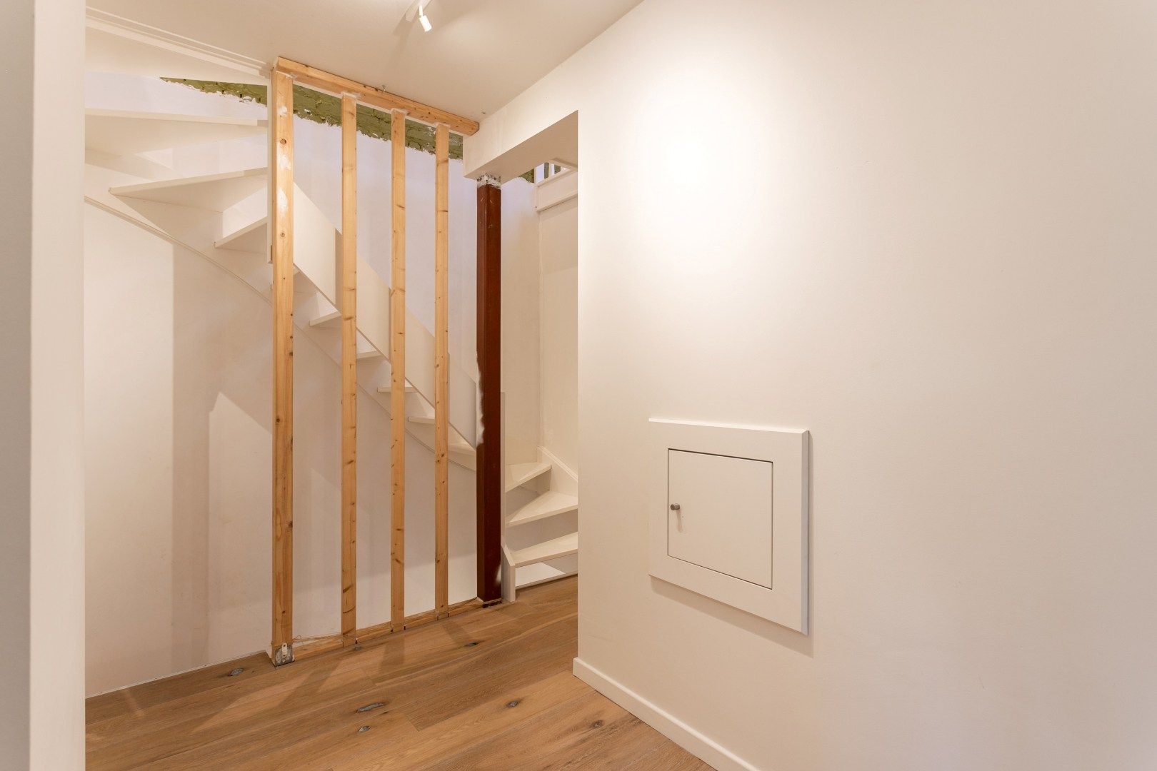 Instapklare woning met 4 slpk op perceel van 5a 45ca foto 20