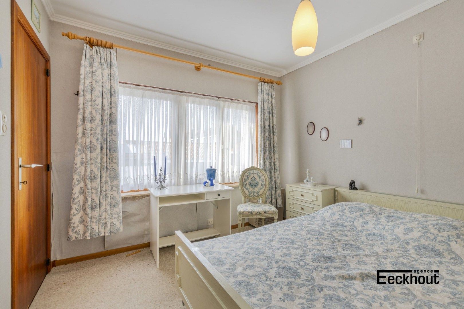 Zeer verzorgde rijwoning op een gunstige ligging te Oostende! foto 14