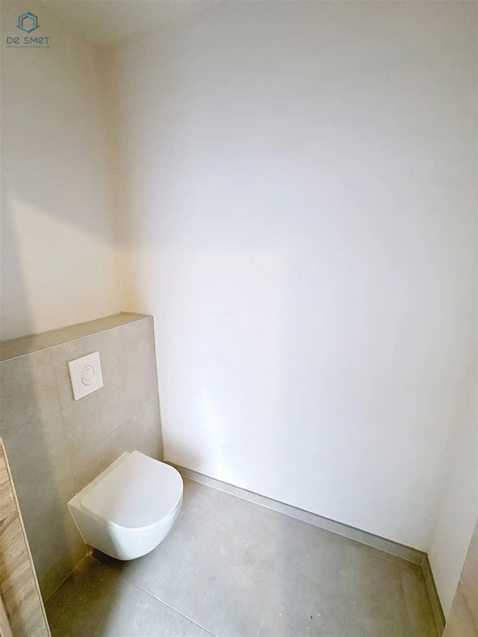 Rustig gelegen, energiezuinige nieuwbouwwoning met 4 slaapkamers en tuin foto 3