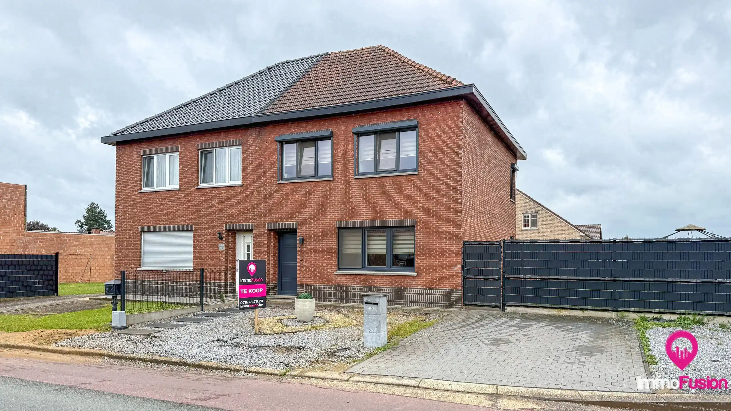 Halfopen woning met tuin en dubbele garage in H-Z! foto 36