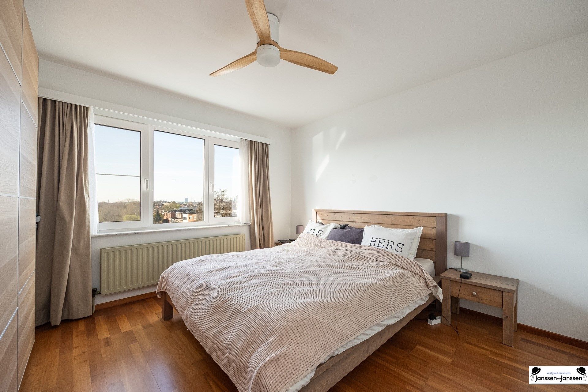 Te koop: Licht en ruim appartement in Merksem! foto 11
