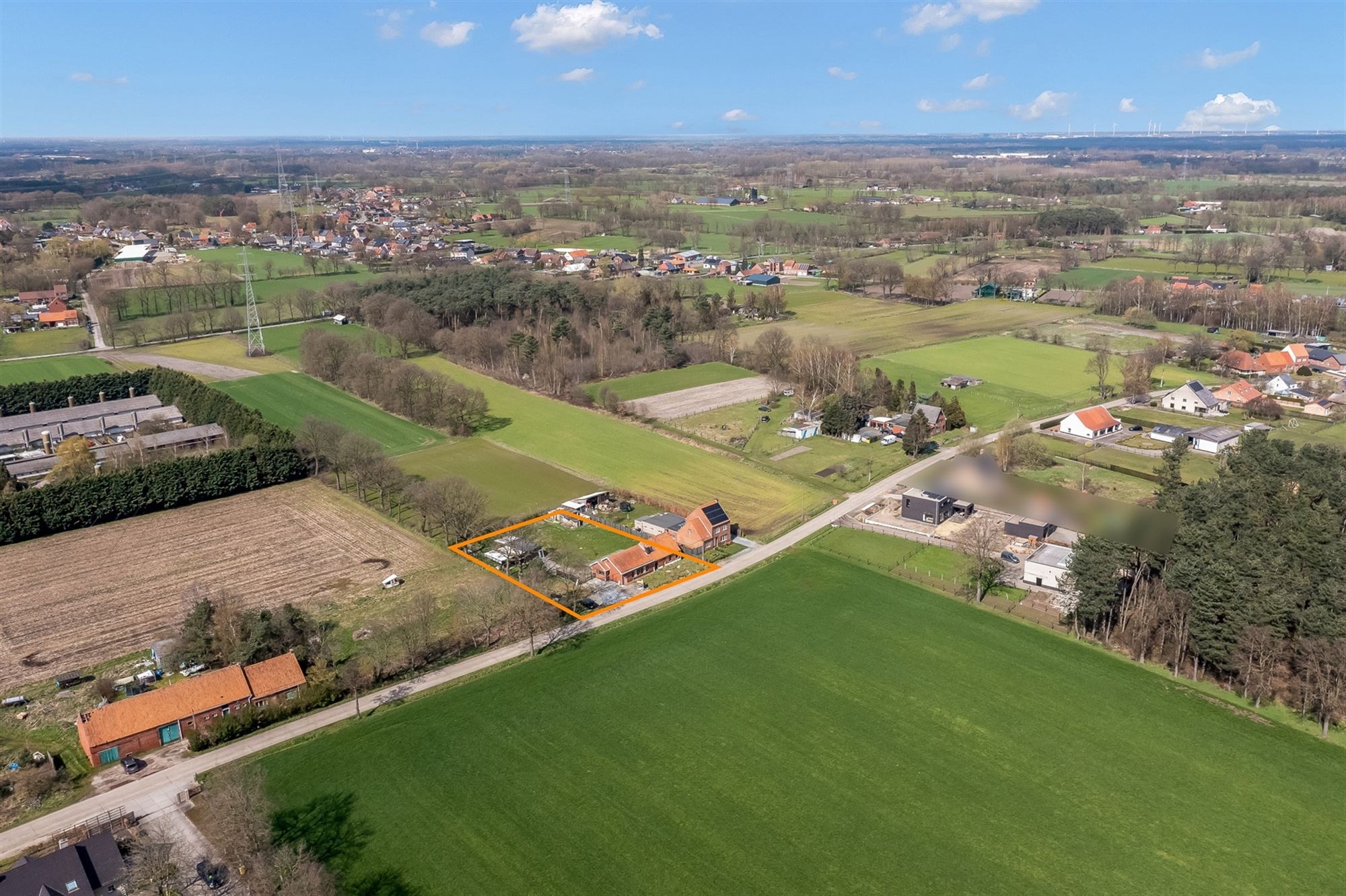 FANTASTISCH GELEGEN, DEELS GERENOVEERDEWONING OP 1817M2! foto 9