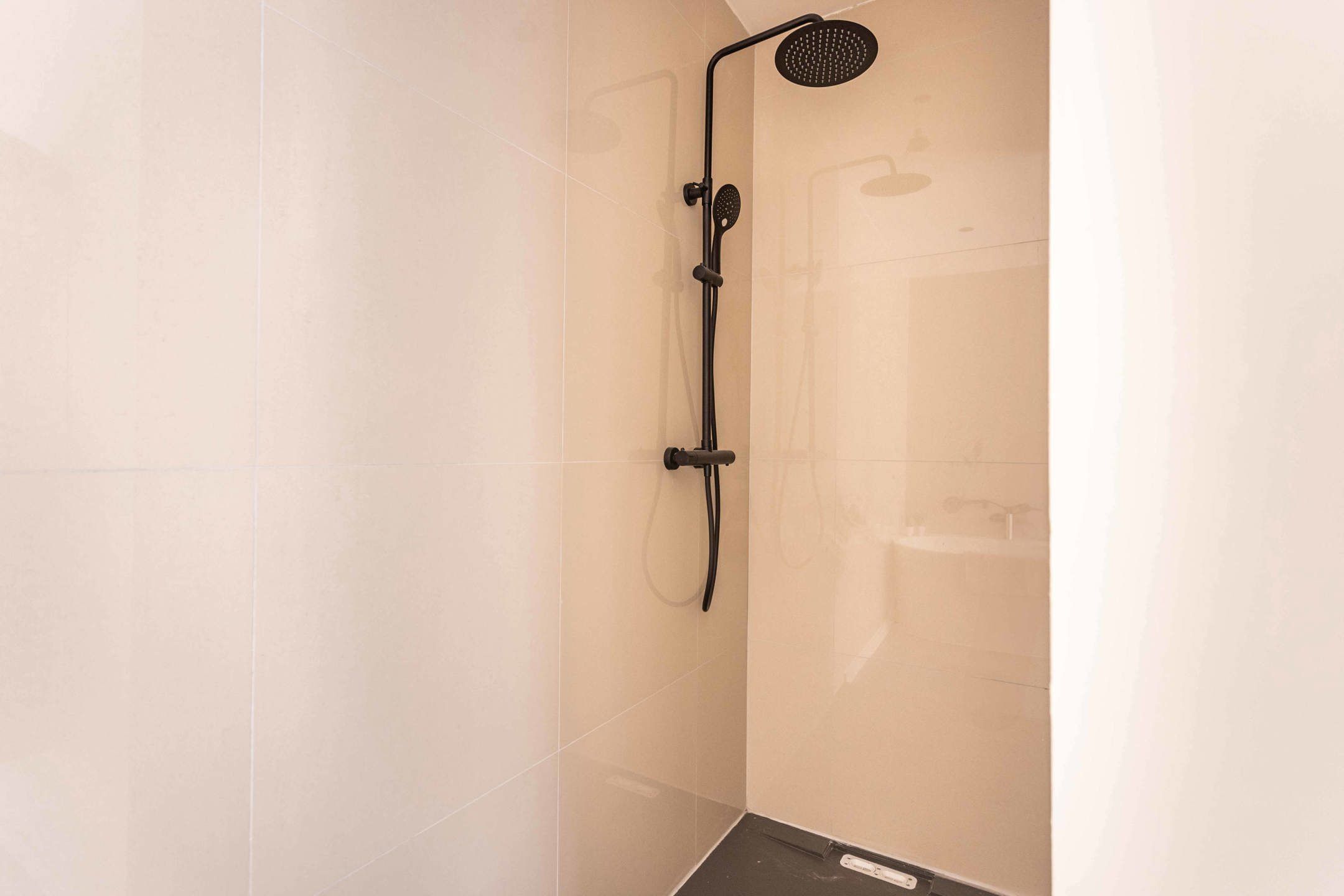 Energiezuinige, gerenoveerde woning met tuin nabij centrum foto 9