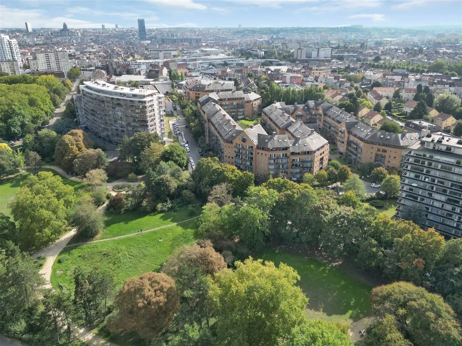 OPTIE foto {{pictureIndex}}