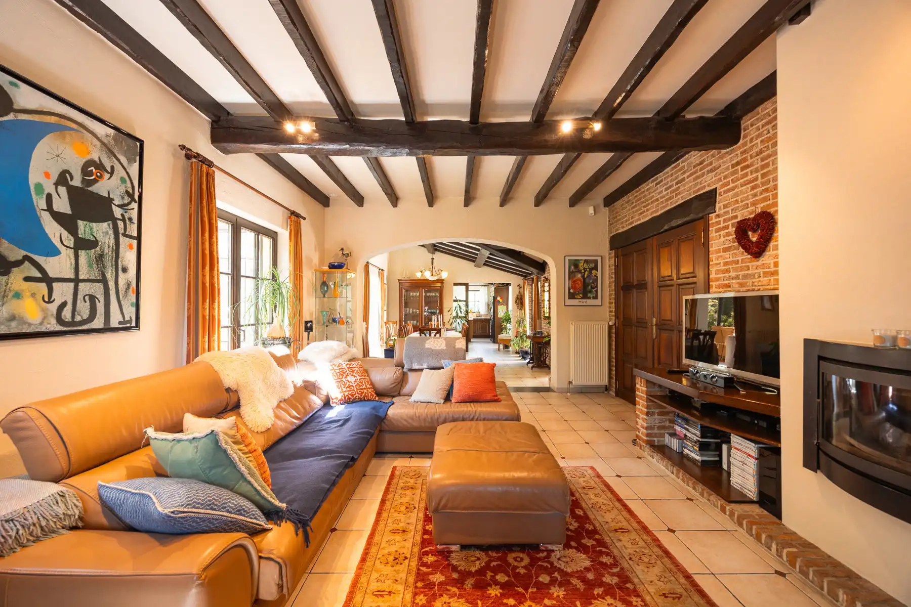 Prachtige open bebouwing met riante tuin op toplocatie foto 3