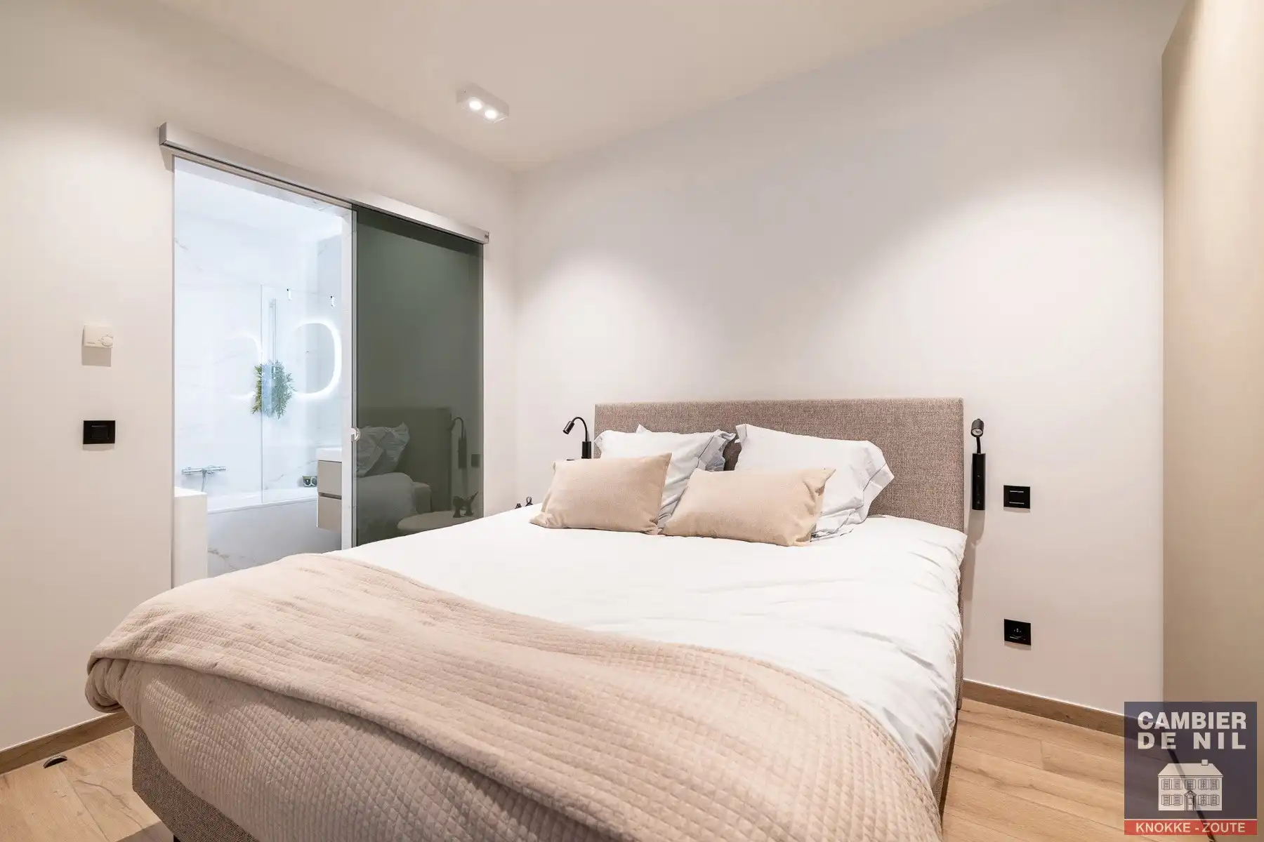 Gelijkvloers appartement nabij het Rubensplein en Lippenslaan te Knokke-Heist foto 15