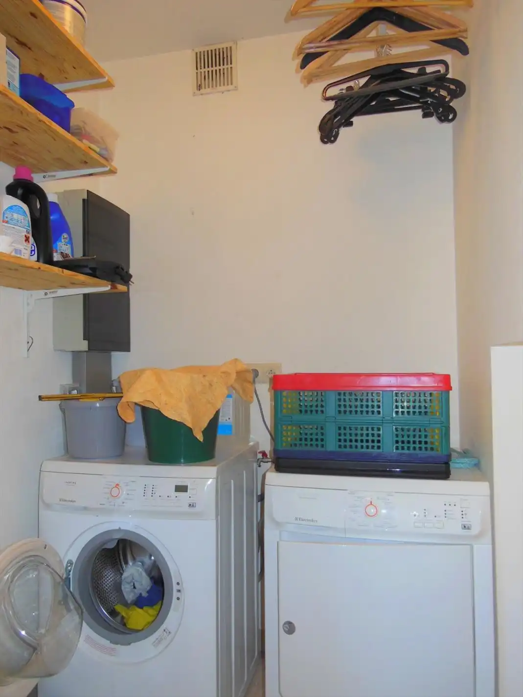 Gezellig gelijkvloersappartement met zonnige tuin en garage foto 7