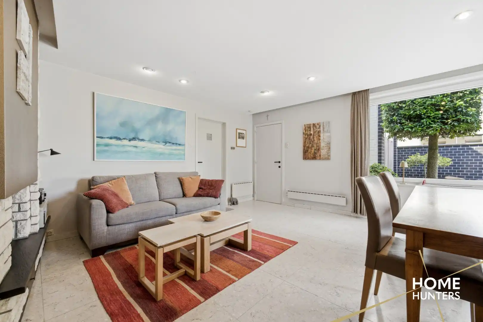 Veelzijdige woning met handelsruimte, 4 slaapkamers, grote garage en zonnige tuin op 497 m² foto 12
