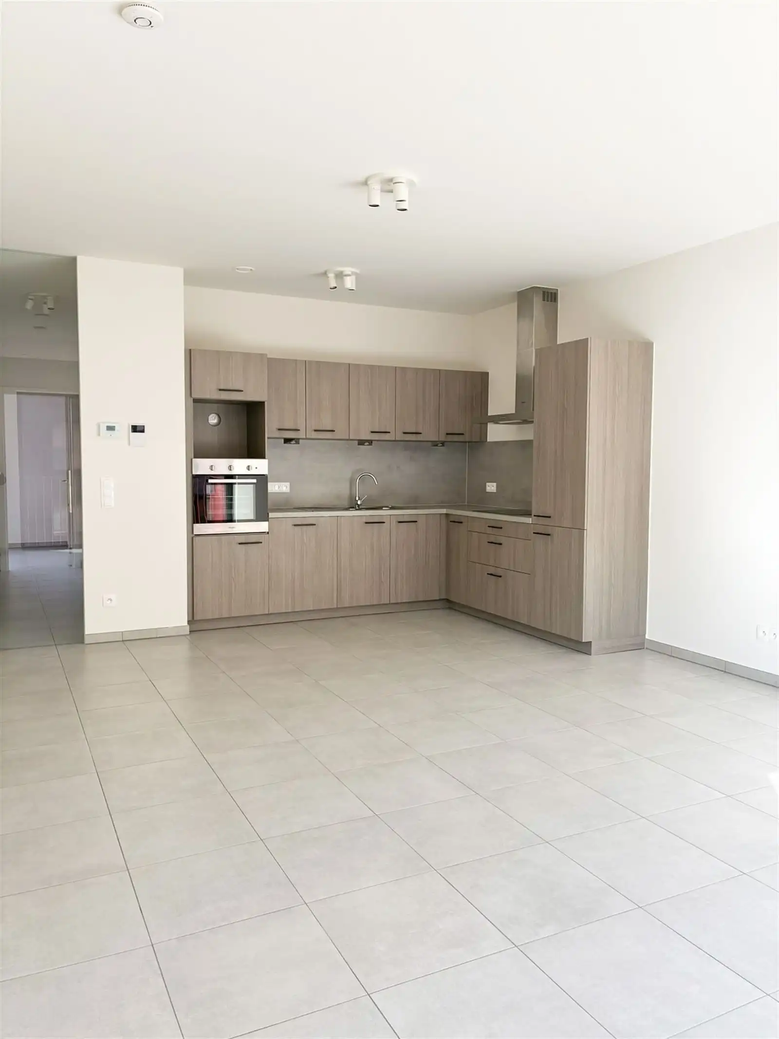 Appartement 2 slaapkamer met terras, berging en parkeerplaats foto 5