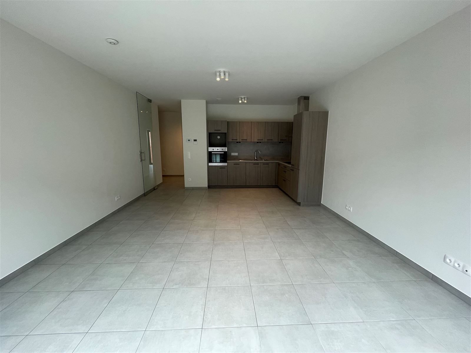 Appartement 2 slaapkamer met terras, berging en parkeerplaats foto 5