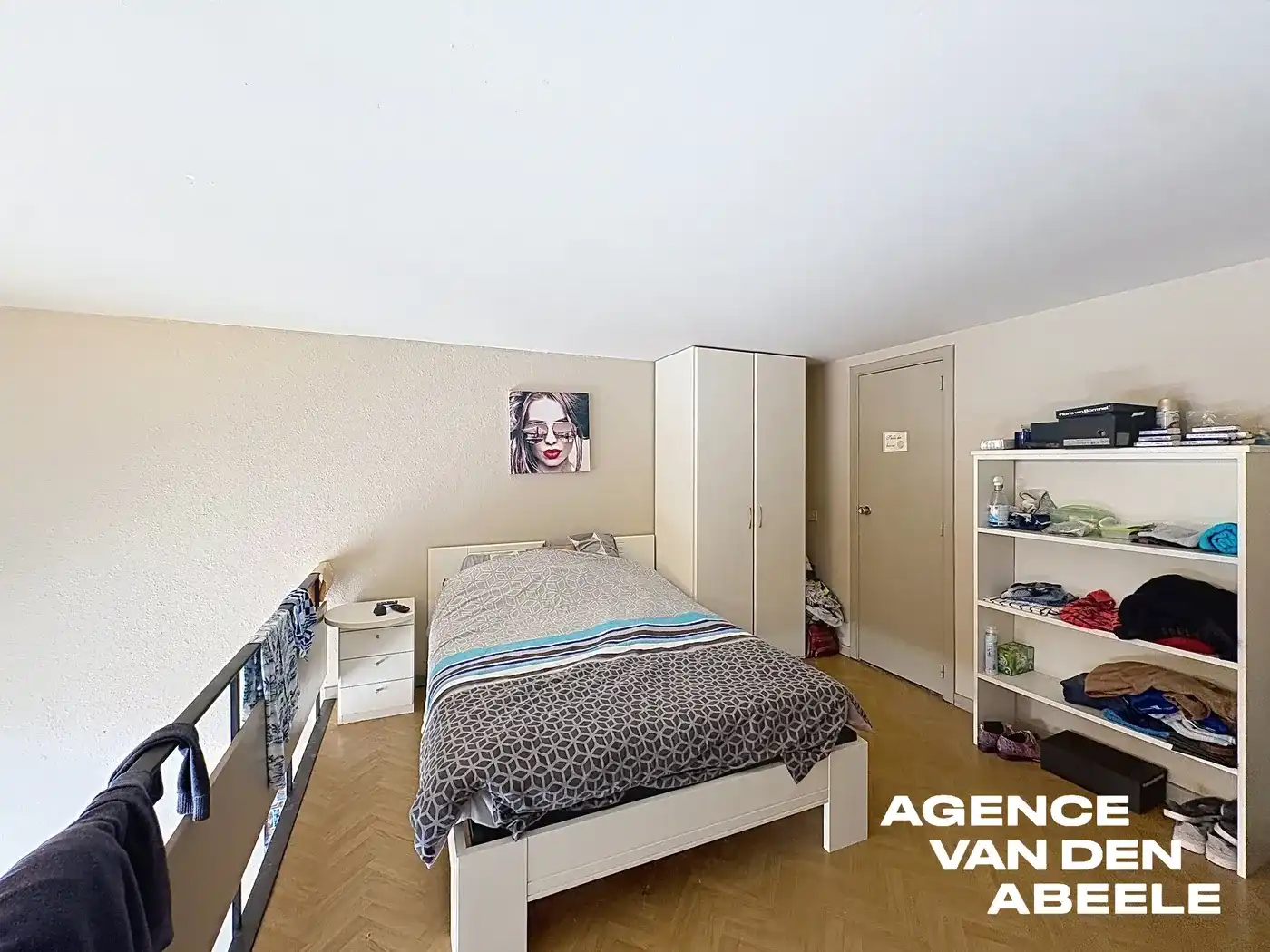 Gemeubelde studio met 1 slaapkamer in het hart van Brugge foto 5