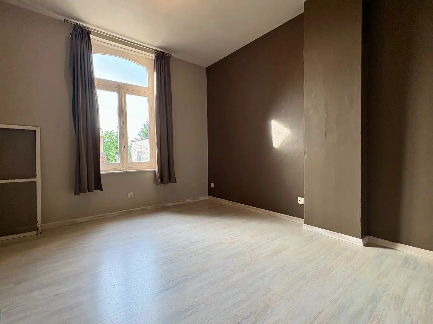 Te renoveren woning met diepe tuin te koop in Harelbeke foto 10