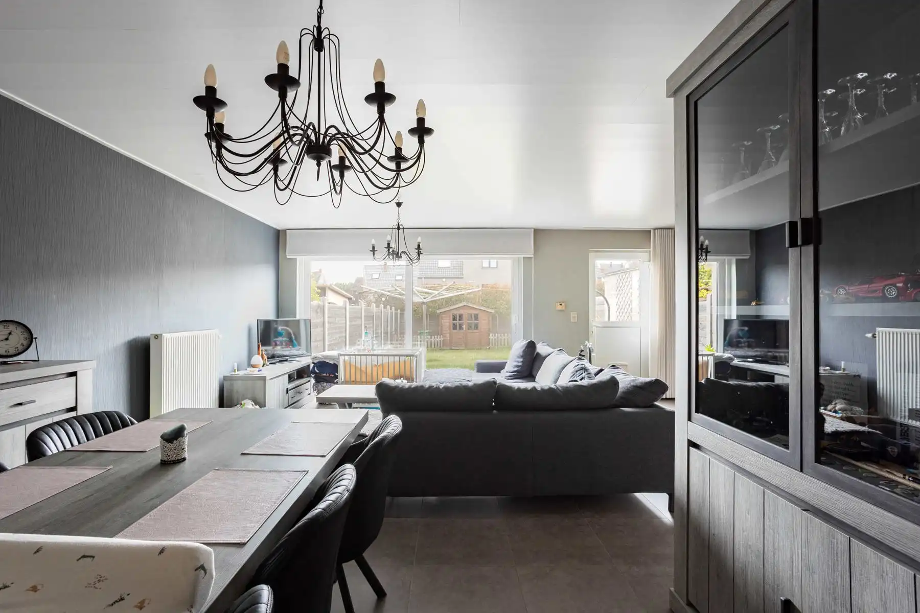 Instapklare woning met 3 slaapkamers, zonnige tuin en rustige ligging! foto 4