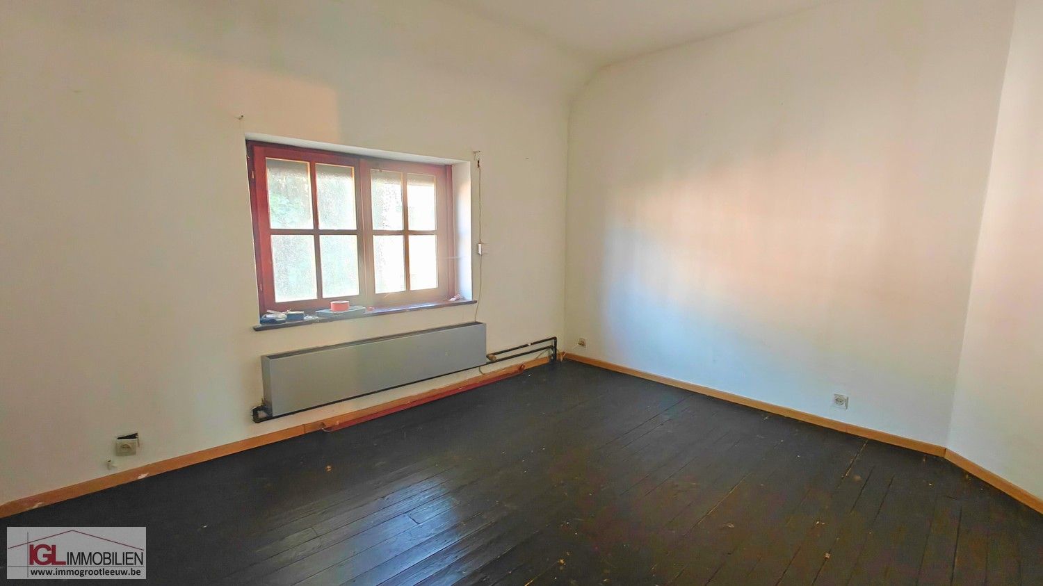 Gezinswoning met garage op toplocatie in Halle foto 5