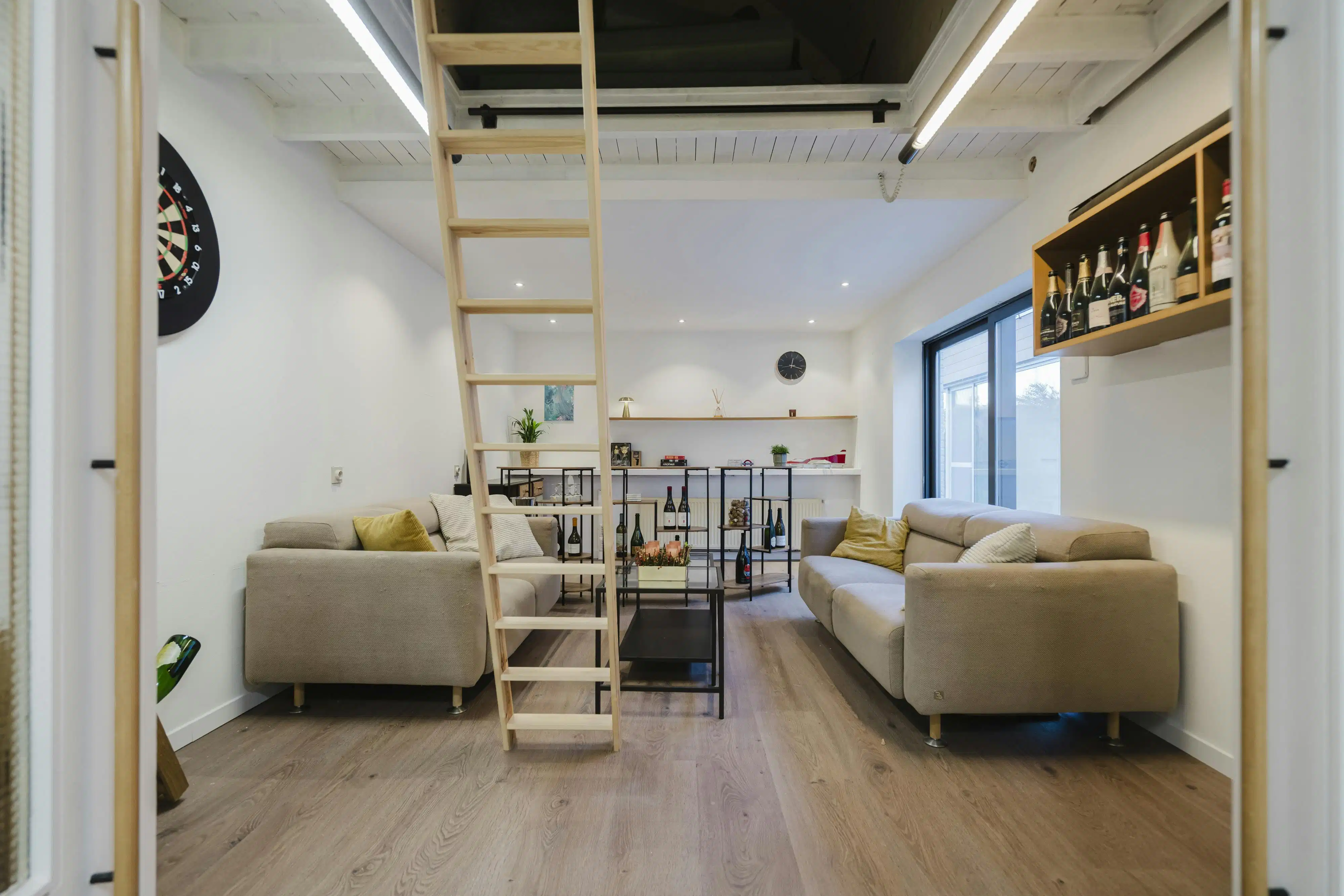 Gerenoveerde burgerwoning met 5 kamers te koop Beveren-Leie foto 28