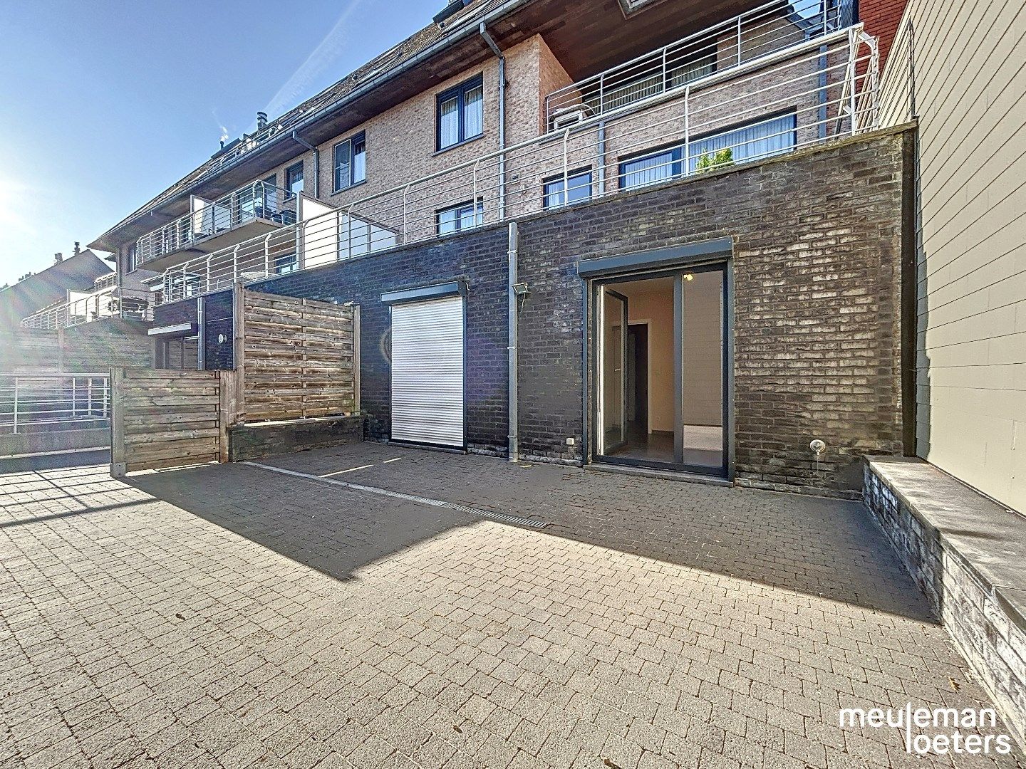 Gelijkvloers appartement met terras foto 15