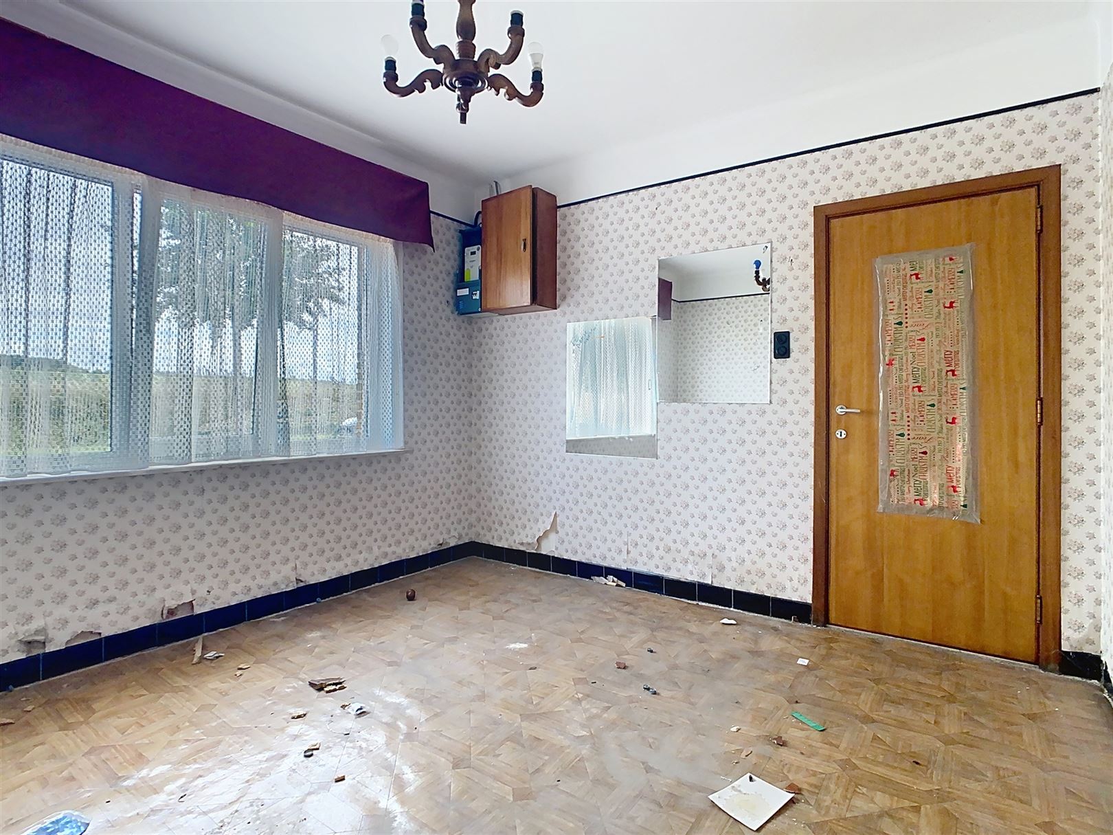 Te renoveren woning met garages, atelier, 12a 57ca foto 12