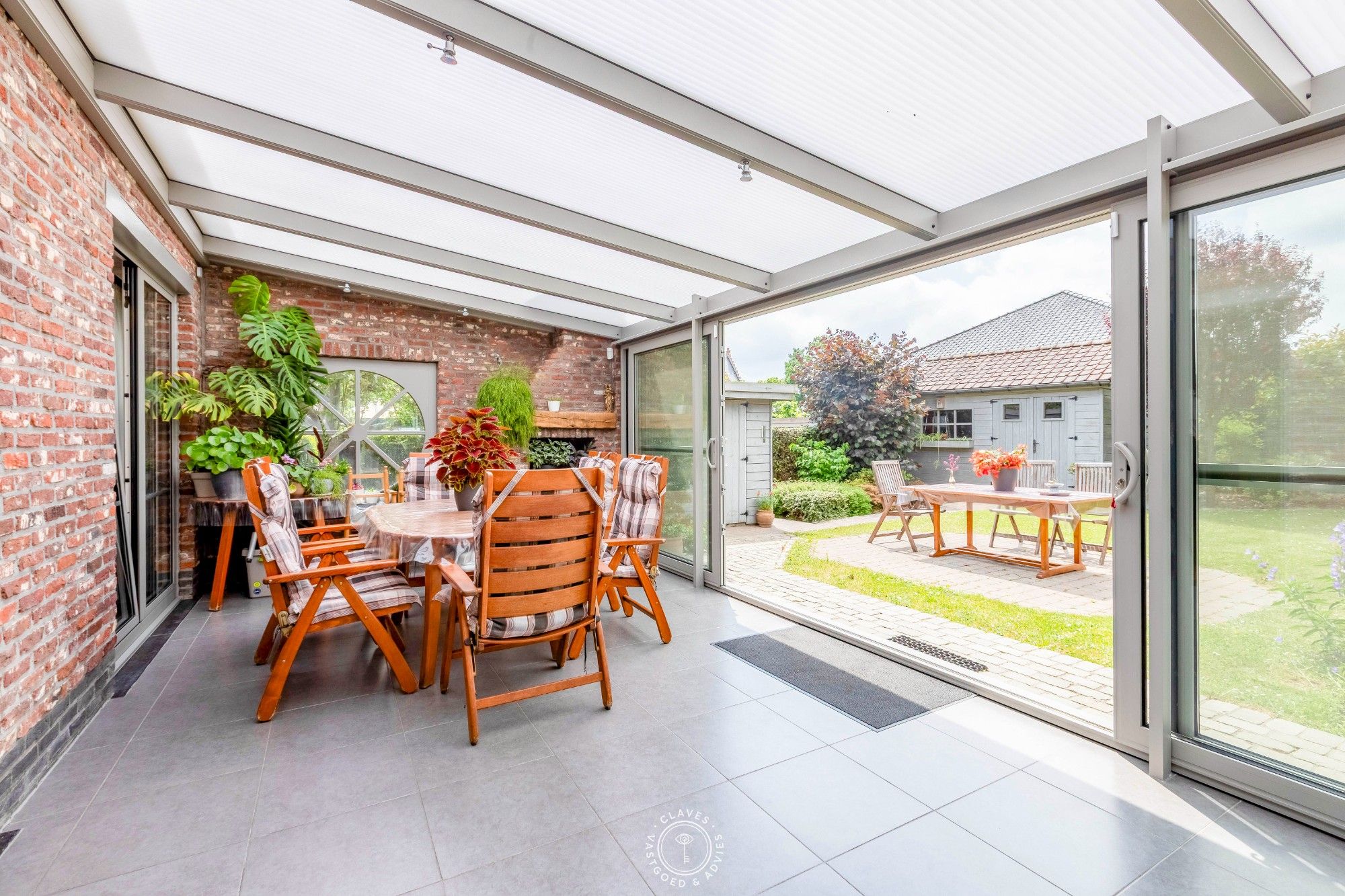 Charmante gezinswoning met prachtige tuin foto 7