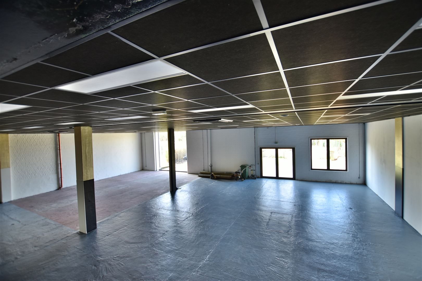 Multifunctioneel bedrijfspand (ca. 450m²) te Hamme. foto 9