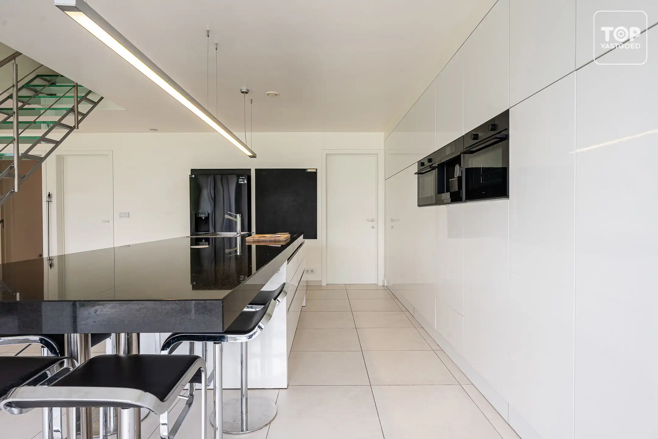 Passieve moderne villa met zwembad. foto 9