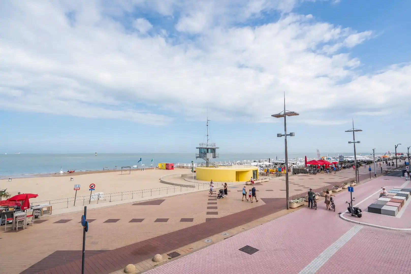 Luxueus hoekappartement met adembenemend frontaal zeezicht (12,5 meter zeezicht) foto 2