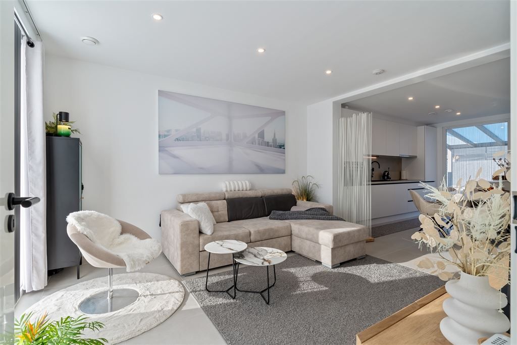 Volledig instapklare nieuwbouwwoning (2% registratie!) foto 6
