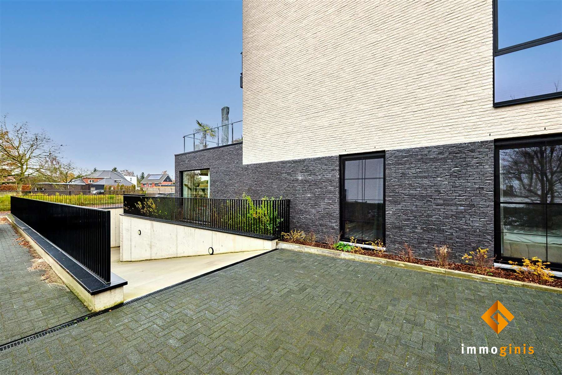 Recent en instapklaar 1-slaapkamerappartement met overdekt terras. foto 18