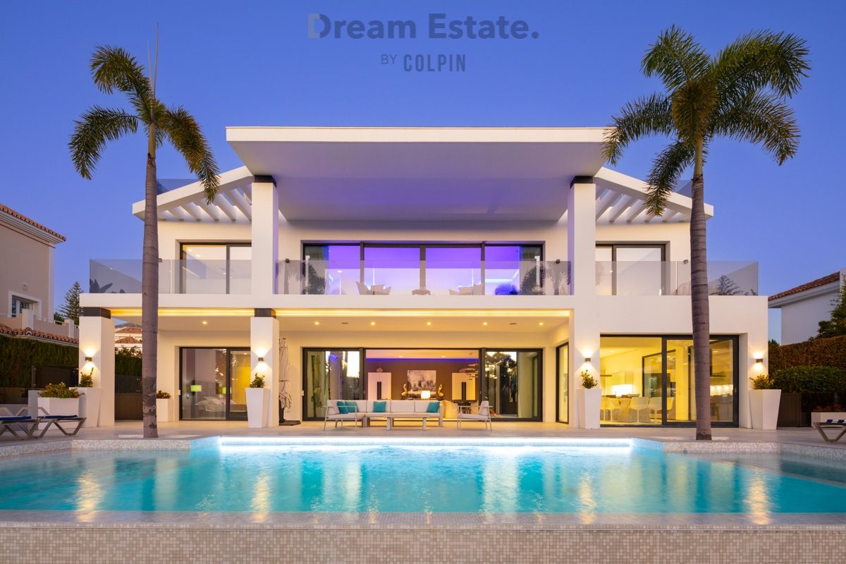 Eigentijdse villa in het bevoorrechte Nueva Andalucia foto 30