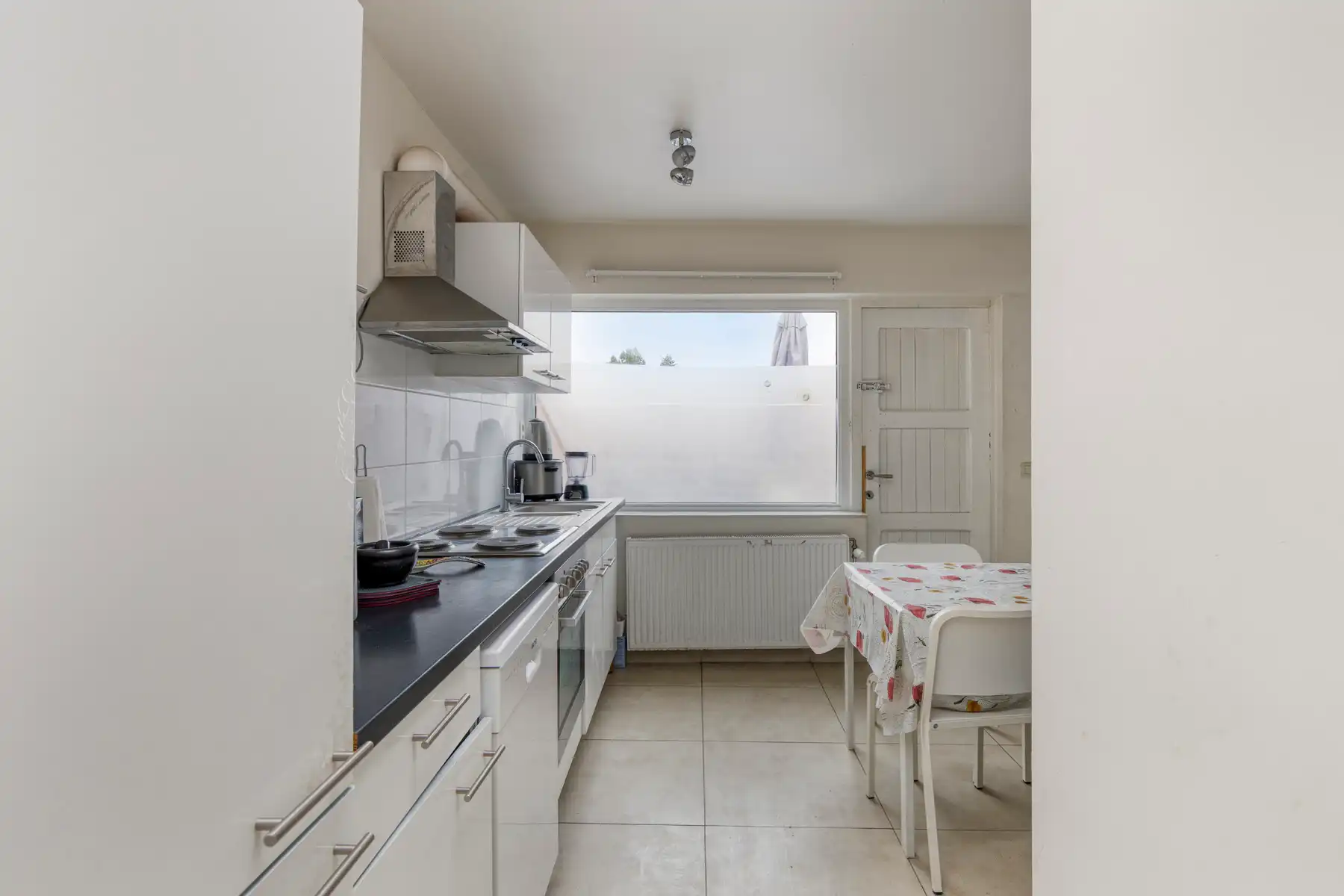 Comfortabele woning met tuin in hartje Geraardsbergen! foto 8