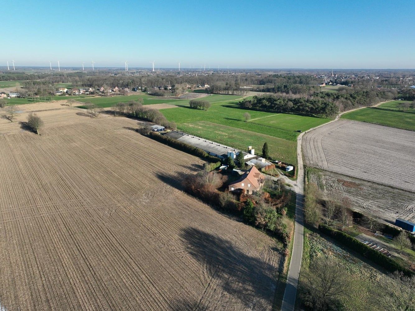 Landbouwbedrijf op 83 are te Retie (mogelijkheid tot 16 ha) foto 3