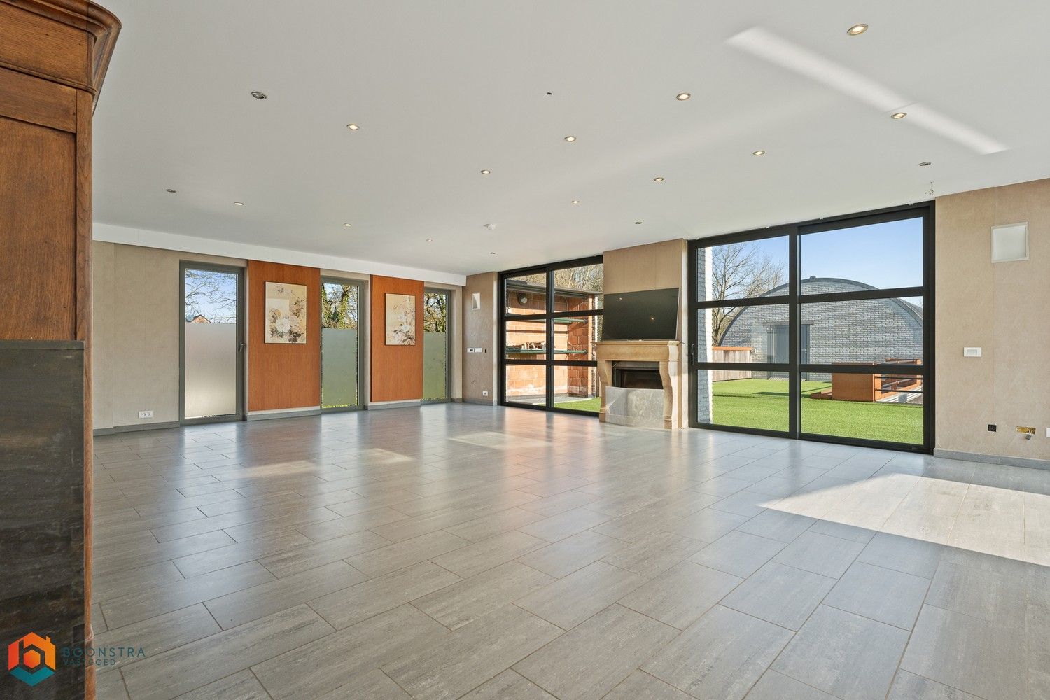 Handelspand met woonst en ruime parking op een perceel van 2592 m² te Rotselaar foto 11