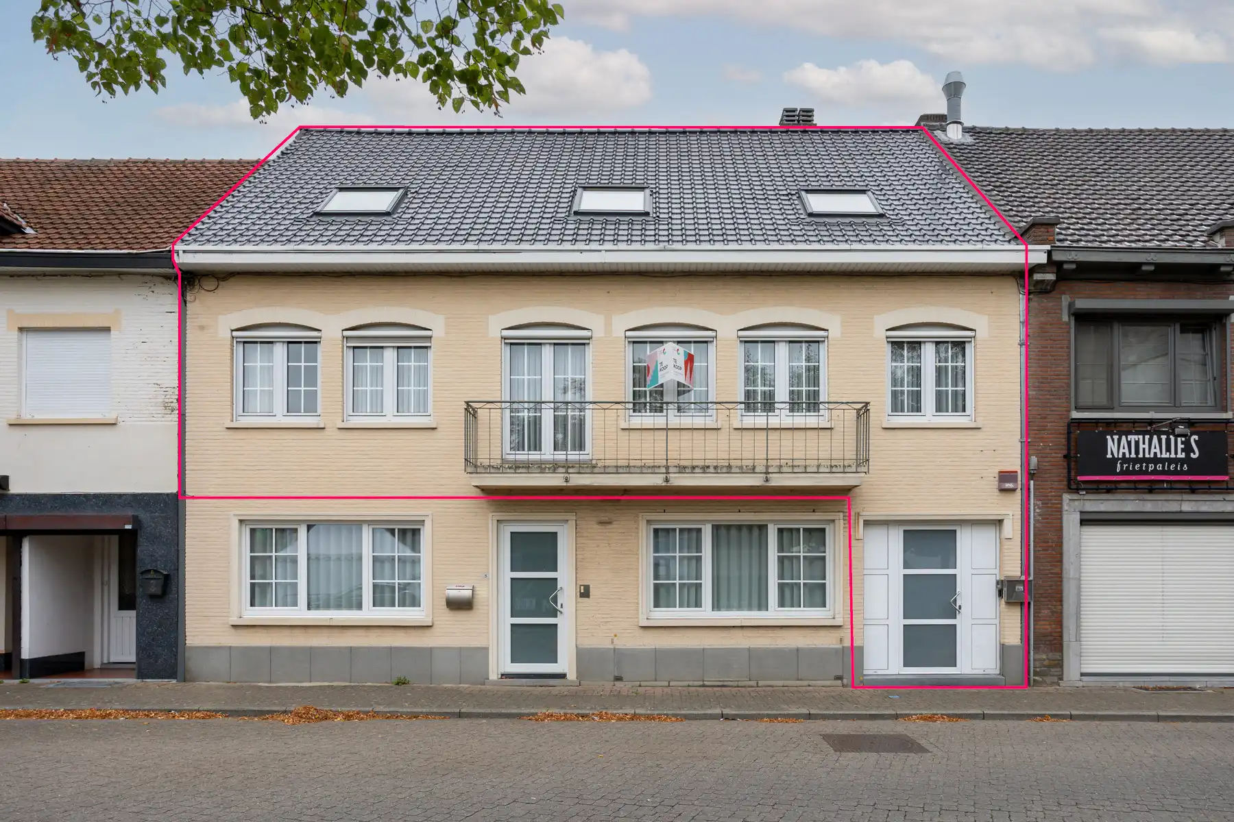 Appartement te koop foto {{pictureIndex}}