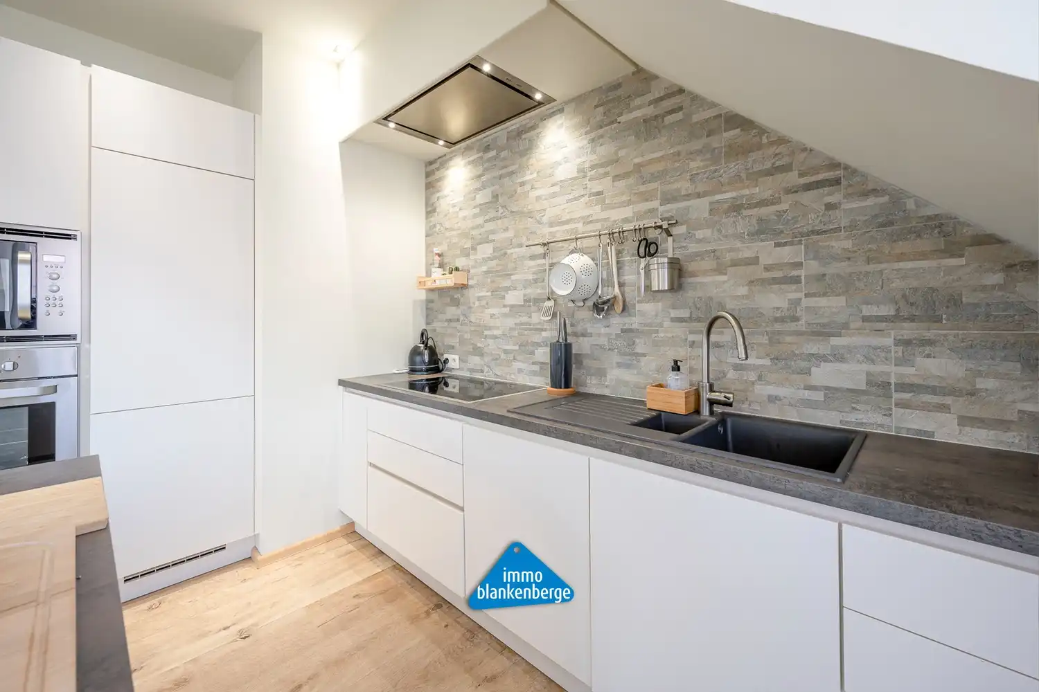 Stijlvol appartement met Moderne open Keuken nabij de Jachthaven van Blankenberge foto 7