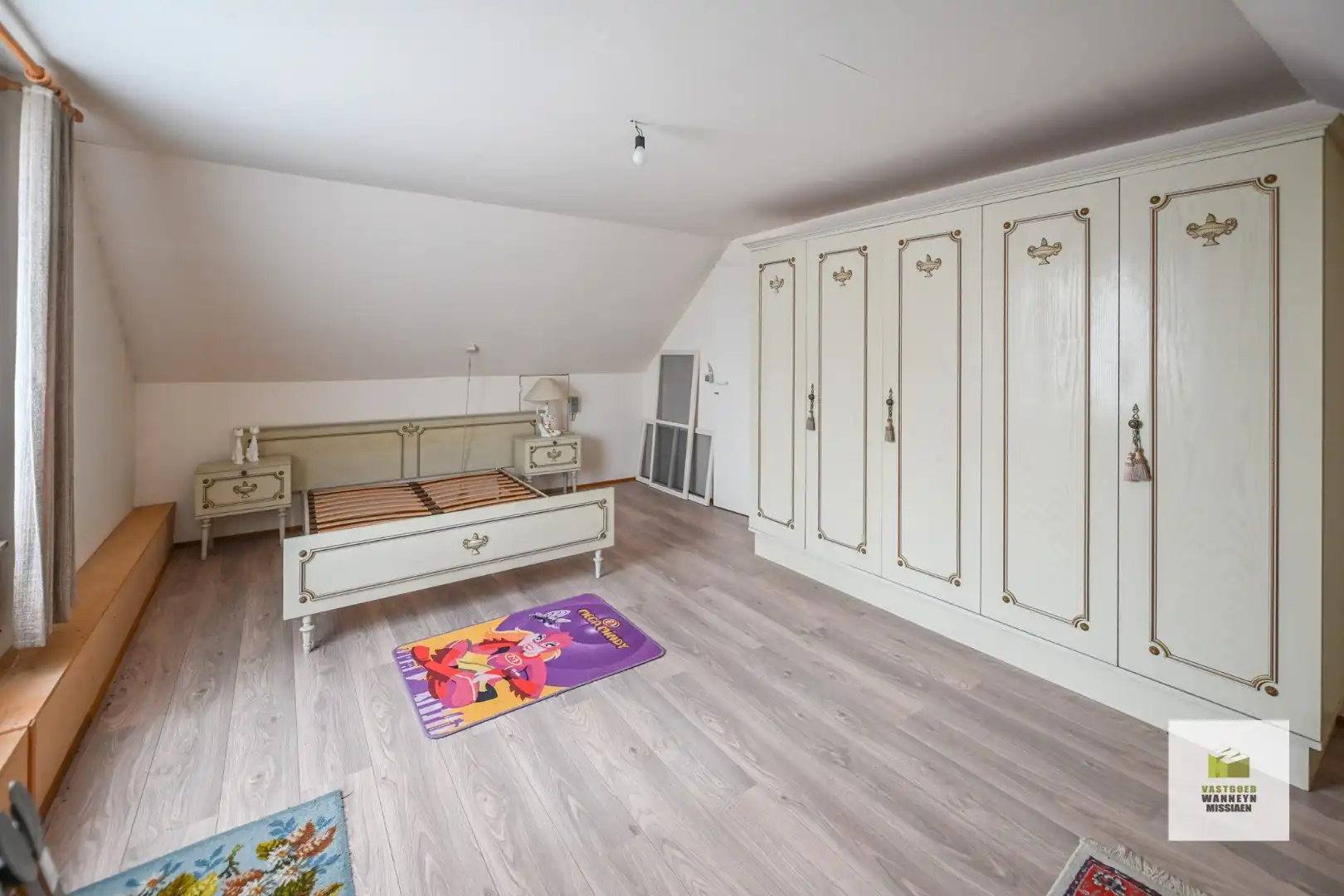 Gelijkvloerse alleenstaande woning met 5 slaapkamers op 657m2 foto 12