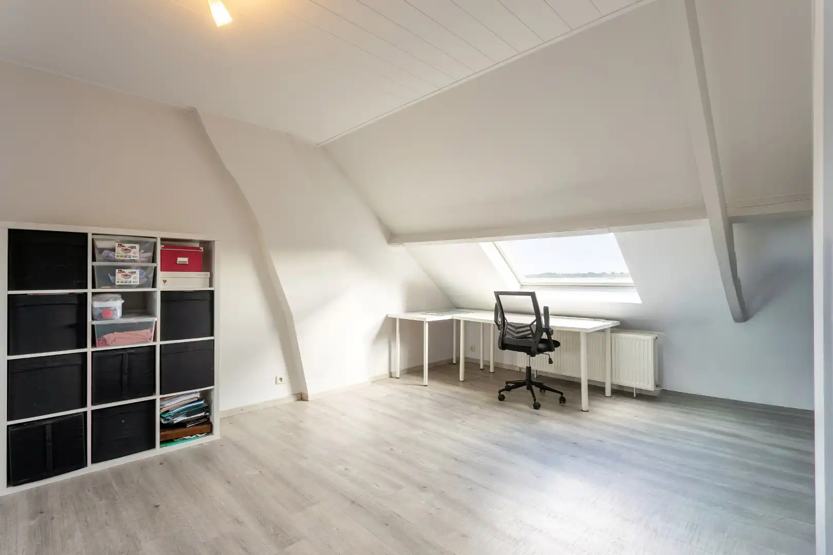 Instapklare driegevelwoning met 3 slpk te Lembeek foto 25