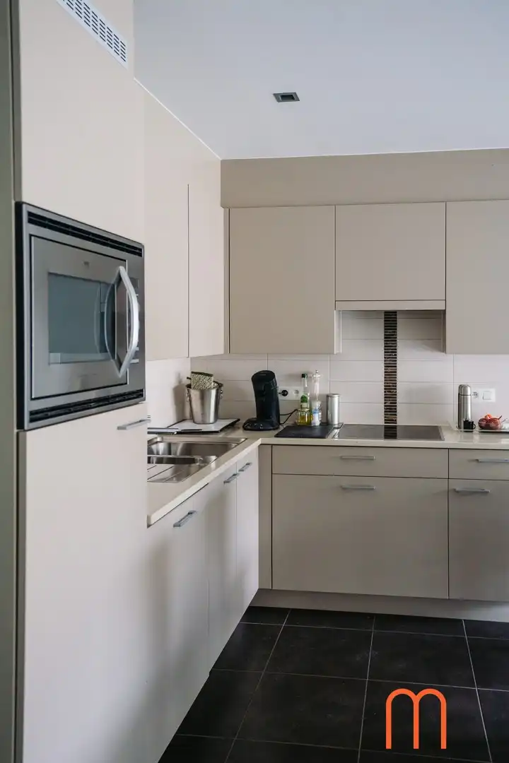 Appartement te huur in Oostende centrum – Modern 1-slaapkamerappartement met terras foto 6